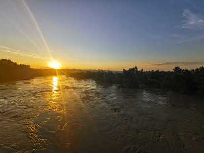 Râul Prut depăşeşte cu 118 centimetri cota de pericol, la Rădăuţi-Prut, tendinţa fiind de scădere