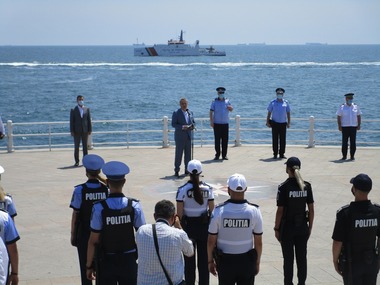 Vela, la Constanţa: Sper să nu ajungă în situaţia în care să se închidă plaje/ Aglomeraţia a fost permisă, pentru că poliţia şi echipajele de poliţie nu au fost poate foarte bine organizate aici pe litoral