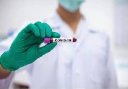 Primăria Capitalei a lansat un proiect prin care pot fi testaţi pentru coronavirus 3.000 de angajaţi din farmacii, alimentaţie publică, mass-media, de la firme de curierat şi sportivi de la CSM Bucureşti