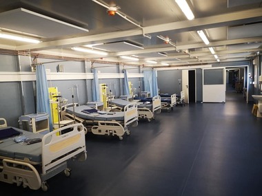Spital modular cu 38 de paturi, în curtea Spitalului Elias din Bucureşti/ Ludovic Orban a mulţumit Asociaţiei ”Dăruieşte viaţă” care a făcut posibilă ridicarea spitalului, celor 250.000 de români care au donat, dar şi sutelor de firme - FOTO/ VIDEO