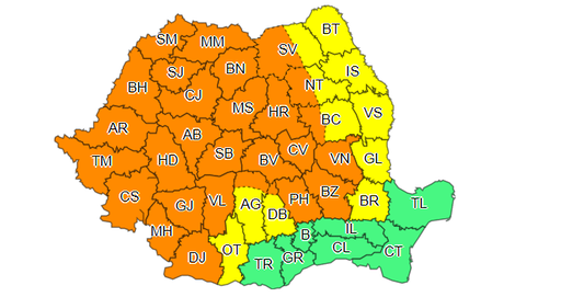 Meteorologii anunţă instabilitate atmosferică accentuată, până luni seară, în cea mai mare parte a ţării – Au fost emise mai multe avertizări cod galben şi cod portocaliu
