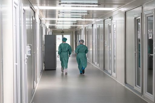 O tânără însărcinată, infectată cu noul coronavirus, a murit la Spitalul din Alba Iulia/ Mama ei a decedat în urmă cu o săptămână