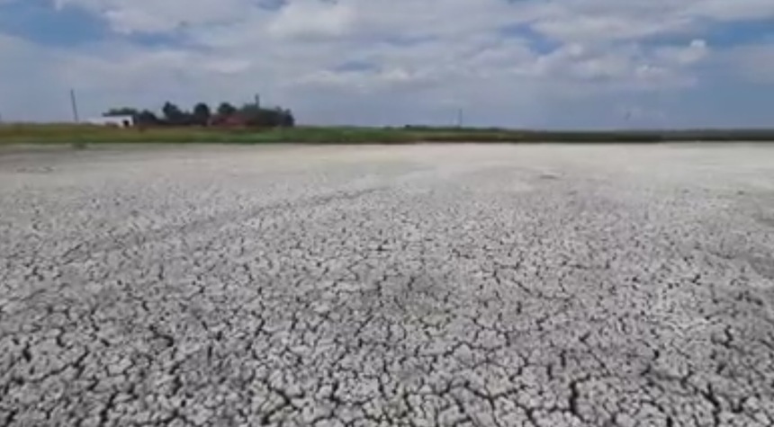 Constanţa: Un lac de peste 850 de hectare, aflat în Rezervaţia Biosferei Delta Dunării, a secat - VIDEO