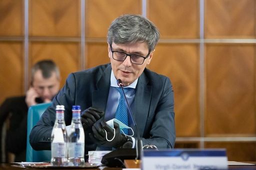 Virgil Popescu: Preşedintele CJ Mehedinţi sfidează legea, făcând o numire controversată la Spitalul Judeţean de Urgenţă din Drobeta Turnu Severin / Reacţia lui Aladin Georgescu: Cătălin Tutilescu nu a dar curs numirii în funcţie