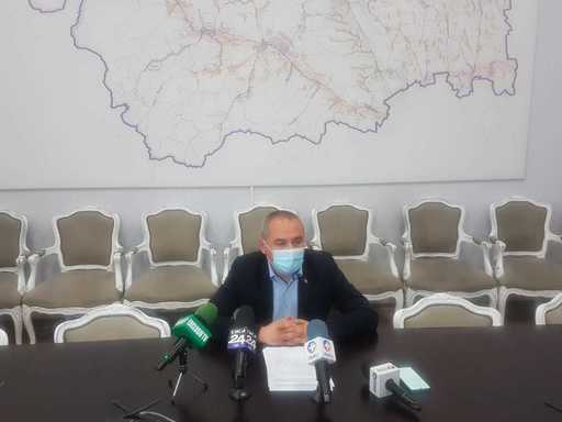 Opt localităţi din judeţul Bacău depăşesc incidenţa cumulată de cazuri Covid, dar CJSU a decis că restaurantele rămân închise doar în patru/ În celelalte localităţi cazurile sunt în centre rezidenţiale, monitorizate