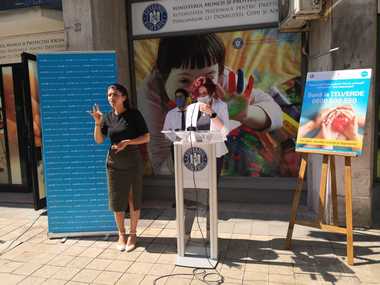 Nouă varantă a liniei telverde 0800.500.550 destinate copiilor şi adulţilor instituţionalizaţi, lansată/ Cei aflaţi în centrele rezidenţiale pot suna pentru a afla informaţii, pentru consiliere şi pentru a semnala eventuale probleme şi abuzuri