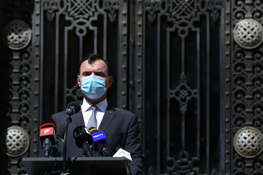 Despescu: Infracţionalitatea a scăzut în acest sezon estival cu 9% faţă pe perioada similară a anului trecut/ Efectivele au intervenit la 395.000 de sesizări/ Urmează o perioadă în care vom da un nou examen al responsabilităţii