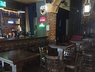 Dâmboviţa: Restaurantele, cafenelele din spaţii interioare şi sălile de jocuri rămân închise, în cinci localităţi, din cauza numărului mare de cazuri de COVID-19