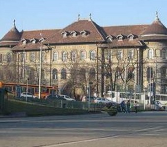 Un elev de clasa a XII-a de la Colegiul Naţional “Gheorghe Şincai” din Bucureşti, confirmat cu noul coronavirus/ Cursurile clasei respective s-au mutat în online