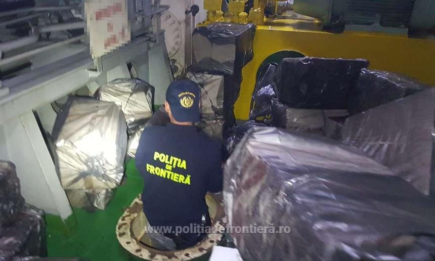 Amendă de aproape 190.000 de lei, aplicată de ANAF în cazul ţigărilor de contrabandă găsite pe o navă în Portul Constanţa