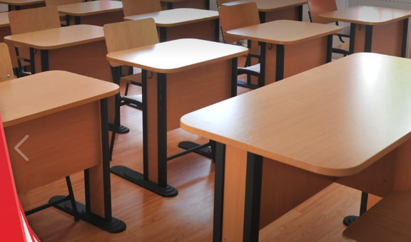 Constanţa: 13 clase trec la cursuri exclusiv online după apariţia unor cazuri de Covid-19 în rândul elevilor şi profesorilor 