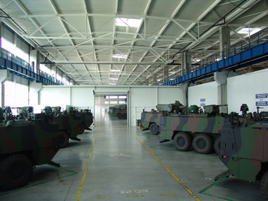 Ministerul Apărării: Militarii Brigăzii Multinaţionale Sud-Est vor fi primii militari înzestraţi cu transportoare blindate PIRANHA V