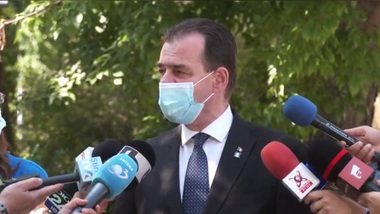 Orban, întrebat dacă ia în calcul carantina naţională: Nu avem în discuţii o astfel de eventualitate în momentul de faţă/ Cu cât mai mulţi români respectă normele de protecţie sanitară, cu atât viaţa poate fi mai normală