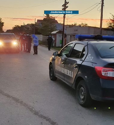 Galaţi: Localnici din comuna Iveşti, revoltaţi de decizia de prelungire a carantinei într-un cartier al localităţii