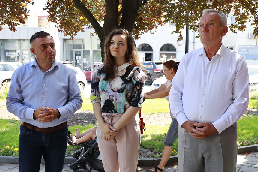 Consiliul Local Buzău i-a ales pe cei doi viceprimari ai municipiului, ambii de la PSD: Ionuţ Apostu şi Oana Matache