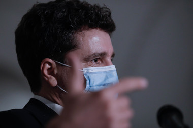 Nicuşor Dan: Oamenii din sistemul medical sunt la limita puterilor/ Primarul general consideră că decalarea programului de lucru în companii trebuie făcută ”în cel mai scurt timp posibil”