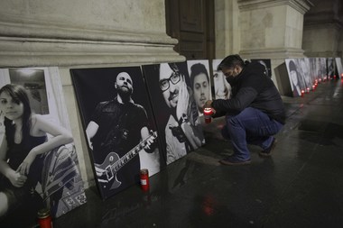 Lanţ uman de la Clubul Colectiv până la Curtea de Apel Bucureşti, la cinci ani de la tragedie - FOTO