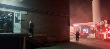 UPDATE Managerul Spitalului Piatra Neamţ anunţă că medicul rănit în incendiu va fi transferat la Iaşi, apoi dus cu un avion militar la Spitalul Floreasca din Capitală / MaPN: Aeronava va decola în această noapte către Iaşi