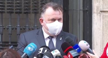 Tătaru, despre medicul Ioan Cătălin Denciu, rănit în incendiul de la Spitalul Judeţean Piatra Neamţ: S-a făcut o procedură de dializă. S-a efectuat reechilibrarea, tratamentul arsurilor. Critice sunt cele trei zile pe care le avem în arsuri