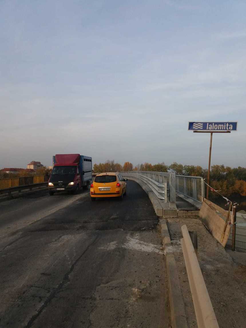 Circulaţia rutieră pe podul de la Slobozia, reluată cu unele restricţii