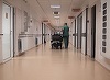 Prefectura Hunedoara, după ce mai mulţi localnici au protestat faţă de includerea Spitalului Hunedoara în circuitul COVID: Decizia autorităţilor medicale naţionale a avut la bază şi faptul că, din totalul de 550 de paturi, 330 de paturi erau neocupate