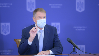 Iohannis: Am solicitat INSP o analiză privind evoluţia epidemiei în oraşele şi municipiile carantinate; datele relevă o tendinţă de scădere/ Nu am învins virusul. Măsurile rămân în vigoare