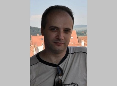 Tătaru, despre medicul rănit în incendiul de la Piatra Neamţ: Ieri a suferit prima intervenţie chirurgicală de excizie şi cu alogrefe; noi sperăm să aibă o evoluţie bună