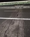 UPDATE - Probleme pe Tronsonul de autostradă A7 - varianta ocolitoare a Bacăului, la puţin timp după inaugurare - Mai mulţi şoferi şi-au stricat roţile maşinilor din cauza unui rost nefinisat / Explicaţiile CNAIR - FOTO