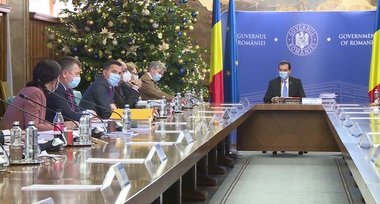 Violeta Alexandru: Avem o OUG şi o hotărâre de Guvern pentru prelungirea şomajului tehnic până la jumătatea anului viitor, respectiv pentru prelungirea măsurii privind programul flexibil de lucru,