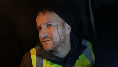 Vela a trimis echipe de control la Suceava după ce un activist de mediu care susţine că urmărea transporturi ilegale de buşteni a fost agresat 