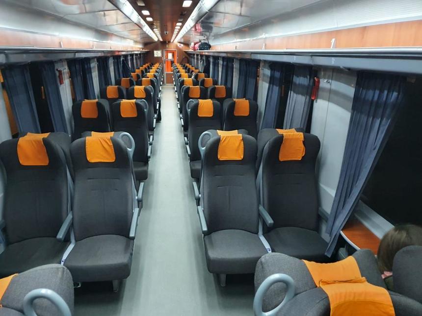 CFR Călători a introdus trenuri de tip InterCity, cu durată redusă de parcurs, confort sporit şi un cost al călătoriei similar celui pentru trenurile InterRegio - FOTO