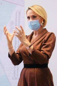 Gabriela Firea, despre acuzaţiile lui Nicuşor Dan privind frigul din casele bucureştenilor: O declaraţie făcută la disperare/ Dumnealui preferă să dea vina pe mine decât să spună adevărul/ Vrea să apere Guvernul şi se înfundă 