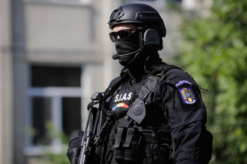 Poliţia Capitalei: 11 percheziţii în Bucureşti şi în Ilfov într-un dosar referitor la executarea de lucrări de construcţie fără autorizaţie / Surse - Dosarul vizează inclusiv Serviciul de autorizări din Primăria Generală