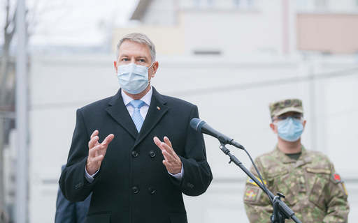 Klaus Iohannis: Restricţiile rămân în vigoare şi de Crăciun şi de Anul Nou, însă aceste restricţii nu sunt facultative, sunt obligatorii