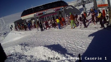 Autorităţile din Sinaia cer sprijinul jandarmilor şi militarilor pentru asigurarea măsurilor de protecţie pe pârtii. Consiliul Local pregăteşte o hotărâre care să dea forţelor de ordine dreptul de a da amenzi pe domeniul schiabil
