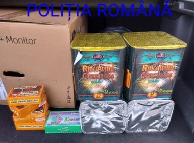 Poliţiştii din Capitală au confiscat joi peste 400 de kg de articole pirotehnice | VIDEO