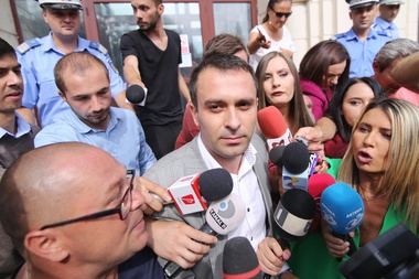 Bode: La 4 zile de la preluarea mandatului am aflat că Laurenţiu Cazan a fost împuternicit la comanda IJJ Prahova, decizie faţă de care mi-am exprimat dezacordul/ Salut decizia Jandarmeriei de a înceta împuternicirea 