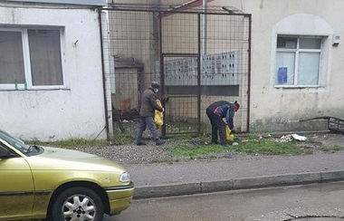 Primarul din Adjud a suspendat ajutorul social al celor care au refuzat să muncească în folosul comunităţii: O parte nu vor să înţeleagă că noi, cetăţenii, avem şi obligaţii pe lângă drepturile garantate de stat
