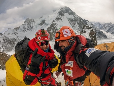 Alpinistul Alex Găvan, mesaj de pe K2: Când inspiri, simţi cum aerul ce îţi pătrunde în plămâni doare / Mi-am îngăduit vreme să mă las pătruns de măreţia acestor locuri, să aud, să primesc şi să integrez ceea ce K2 are să mă îndrume  - FOTO