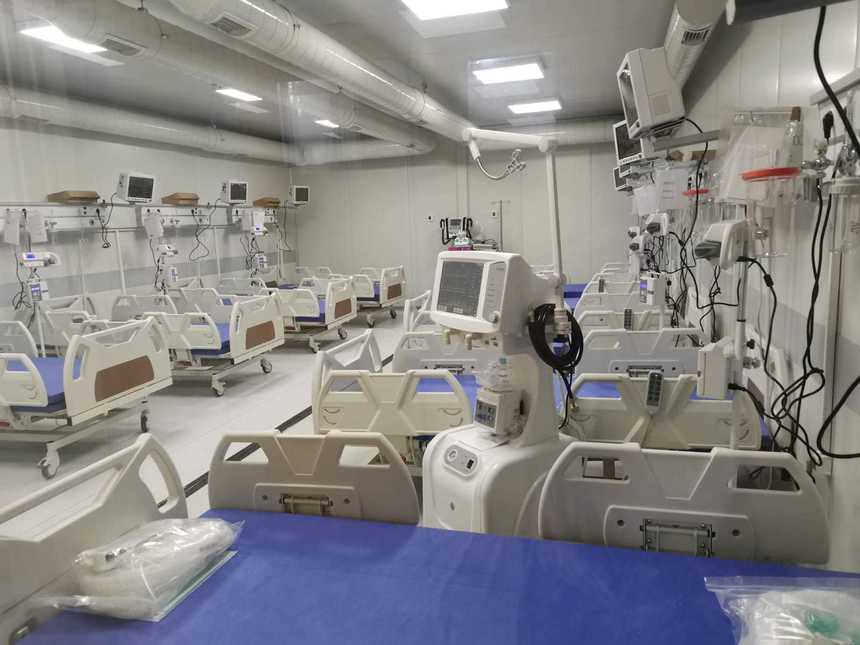 Iaşi: Spitalul mobil de la Leţcani se închide timp de câteva zile, pentru igienizare. Managerul unităţii spune că decizia nu are legătură cu frigul din saloane cauzat de penele dese de curent electric