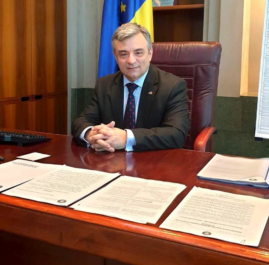 PNL Argeş, după eliberarea din funcţie a preşedintelui Autorităţii pentru Administrarea Activelor Statului: Adrian Miuţescu a candidat pentru un post de deputat/ A fost un pas firesc şi legal în vederea validării mandatului de deputat