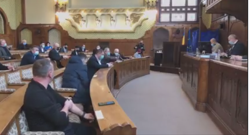 CJ Mureş a aprobat rezilierea mai multor contracte privind serviciile de salubritate/ Preşedintele CJ: Nu se pune problema ca deşeurile să nu fie ridicate