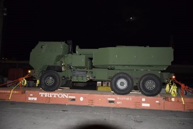 Elementele Sistemului Lansator Multiplu de Rachete cu bătaie mare - HIMARS  au ajuns în România - FOTO