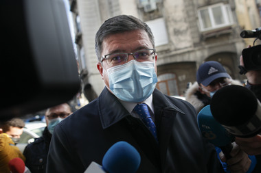 Şeful PNL Iaşi Costel Alexe, întrebat despre angajările politice de la ABA Prut-Bârlad: Dacă acolo s-a comis vreo ilegalitate sau vreun lucru nefiresc, cu siguranţă se vor lua măsuri

