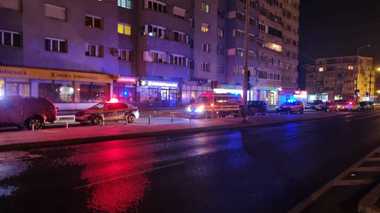 Timişoara: Cei 70 de locatari evacuaţi dintr-un bloc de locuinţe unde s-a făcut dezinsecţie s-au putut întoarce în apartamente, după ce nu au mai fost detectate substanţe toxice
