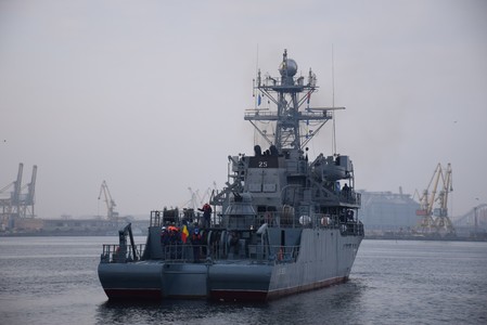 Un dragor maritim al Forţelor Navale se va integra într-o grupare NATO de luptă contra minelor marine