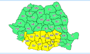 Meteorologii anunţă ninsori în întreaga ţară, până joi dimineaţă / În Bucureşti şi 14 judeţe va fi cod galben, cantităţile de precipitaţii fiind însemnate / Vremea va fi deosebit de rece miercuri şi joi

