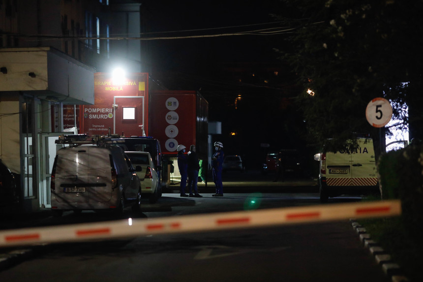 UPDATE - Trei persoane au murit după o defecţiune la instalaţia de oxigen a unităţii mobile ATI de la Spitalul Victor Babeş din Bucureşti / Precizările Ministerului Sănătăţii / Explicaţiile DSU /Cazul, anchetat de poliţişti şi procurori - FOTO

