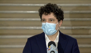 Nicuşor Dan: Fetiţa mea  a ieşit pozitivă la testul COVID-19. Eu am ieşit negativ la testare dar, fiind contact direct, trebuie să stau în izolare 14 zile 