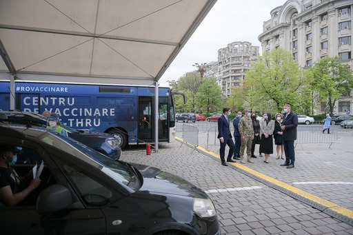 Andrei Baciu, despre centrul drive-through din Bucureşti: 509 persoane în primele 8 ore de la deschidere, adică o persoană pe minut! Chiar este un succes şi le mulţumesc tuturor pentru implicare!